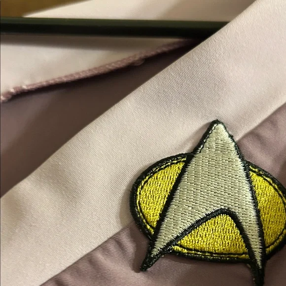 Women's Star Trek top EUC - Picture 4 of 4